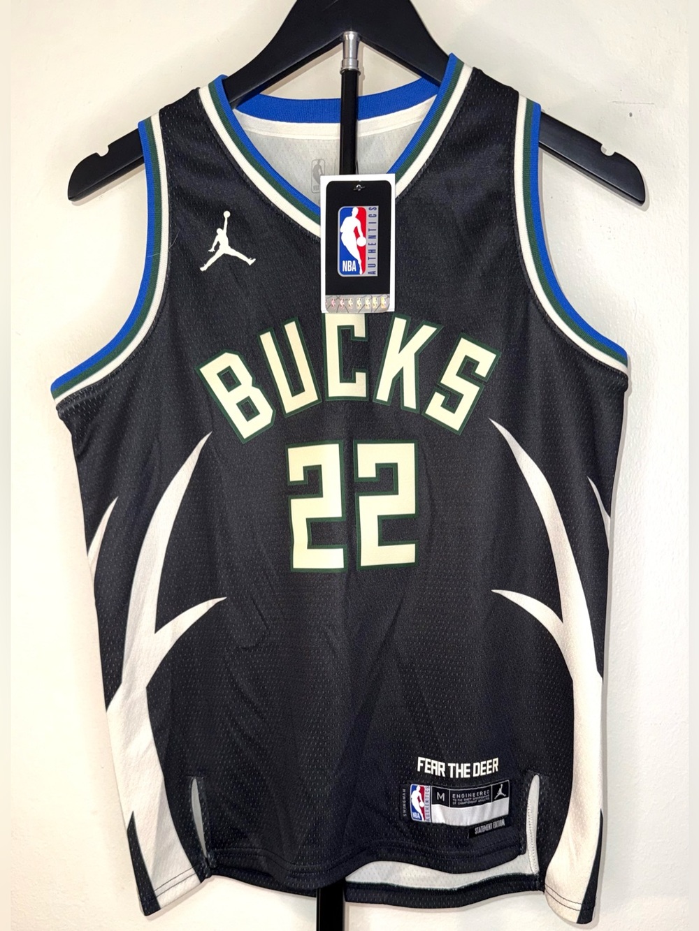 Milwaukee Bucks Khris Middleton Statement Edition Swingman jersey, sz 10/12, NWT